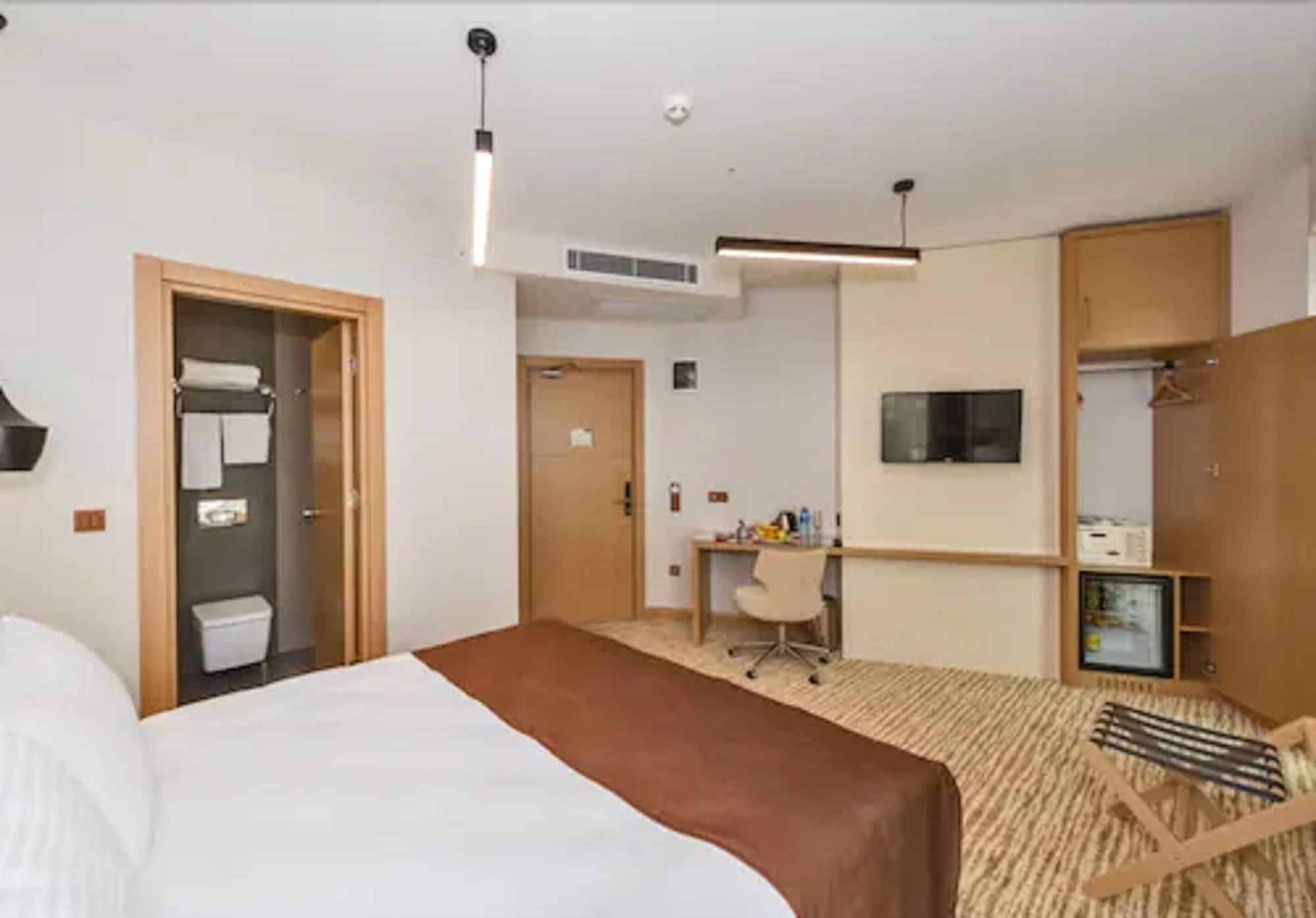 Boursier 1 & 4* Istambul