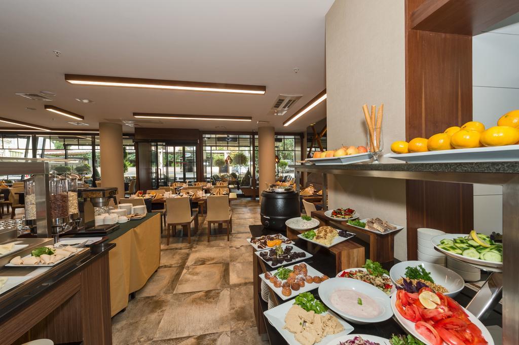 Boursier 1 & 4* Istambul