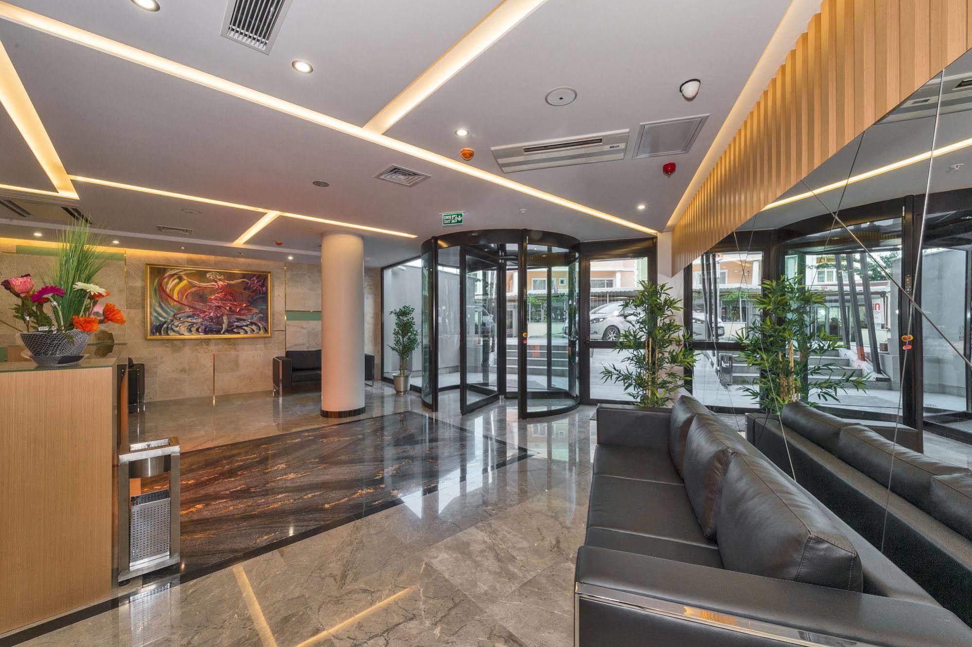 Boursier 1 & 4* Istambul